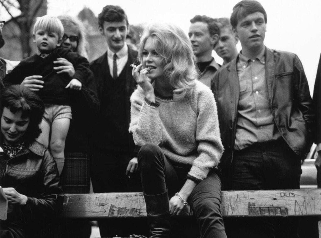 Udfordring til hjemsendte – Jeans mode – Brigitte Bardot
